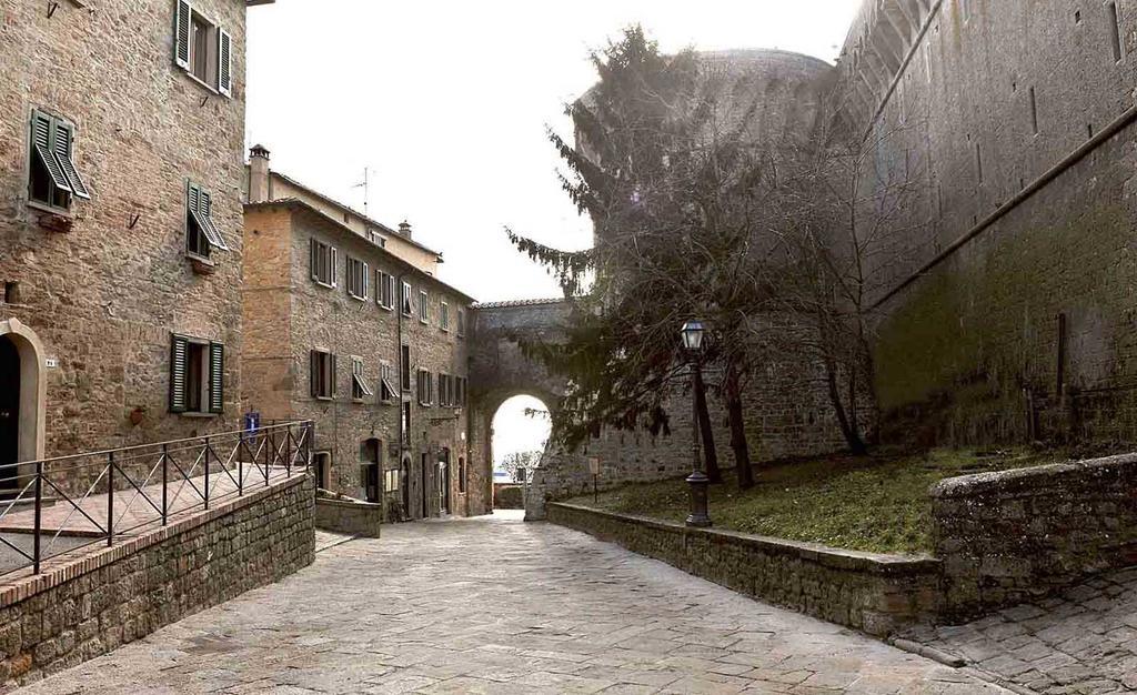 Suite Apartment Castello Volterra Buitenkant foto